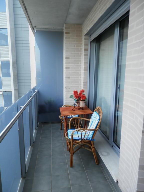 Acogedor Apartamento En Huesca Exterior photo